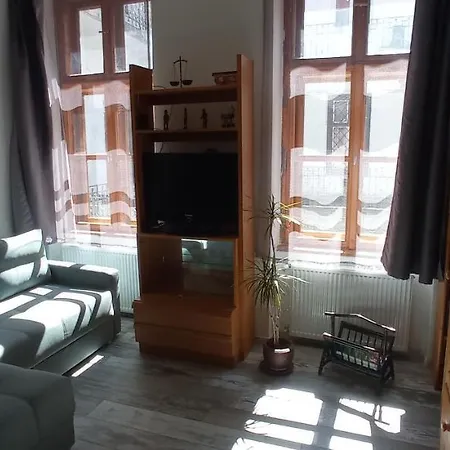 Apartman Western *